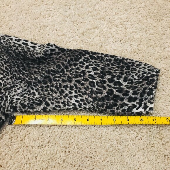 Rosette Print Soft Rayon Button Down Cardigan - Picture 15 of 15